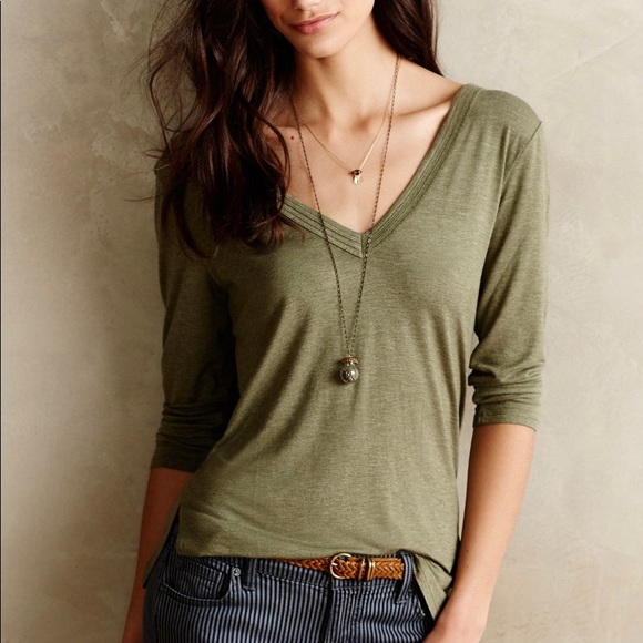 Bordeaux Essential V neck in green - Picture 1 of 7